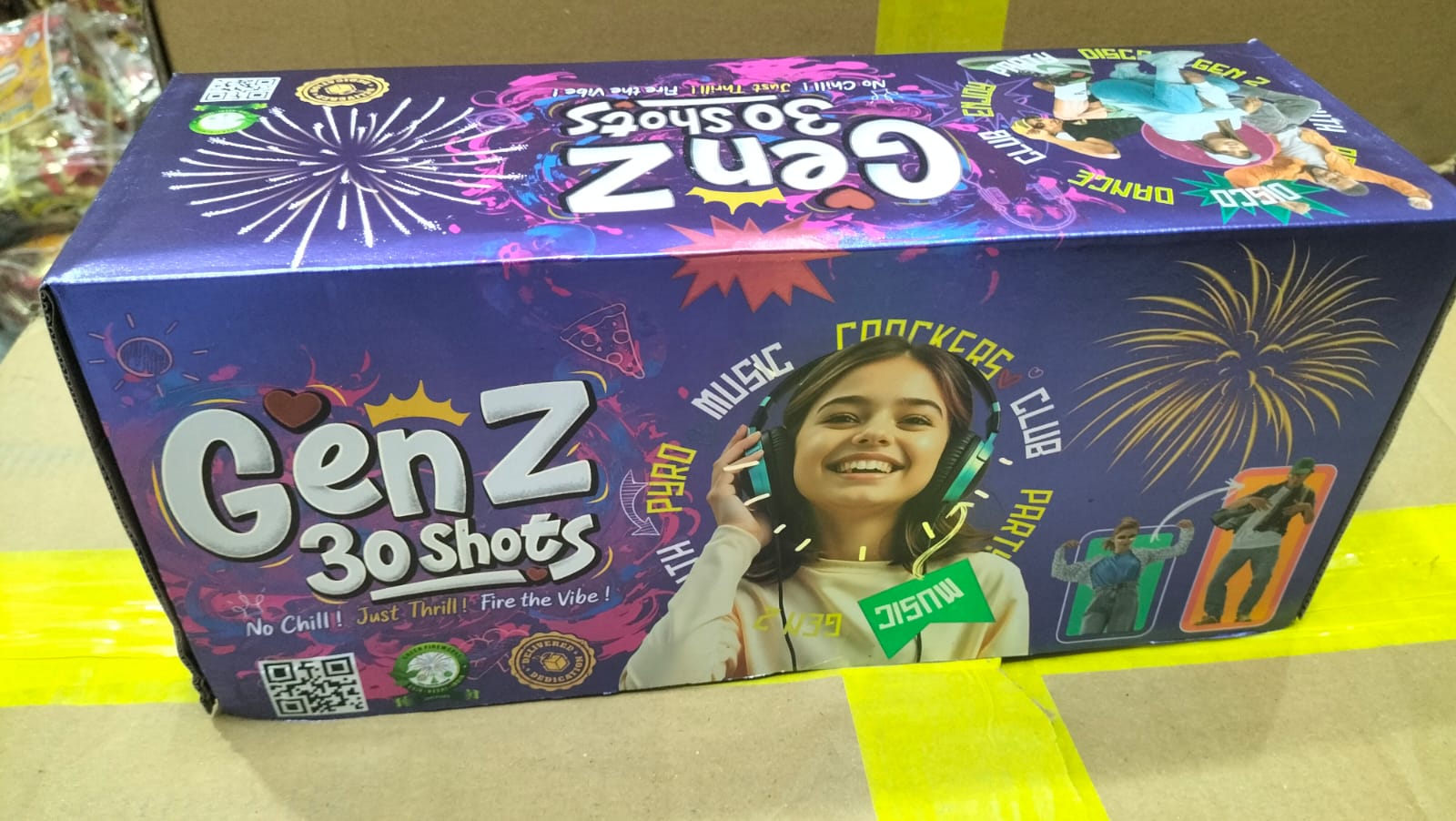 30 SHOT MULTICOLOUR & CRACKLING